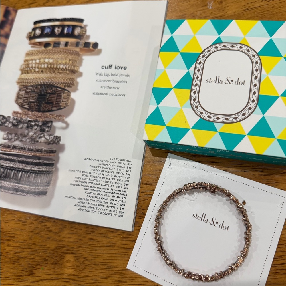 Hera Coil Bracelet- Rose Gold